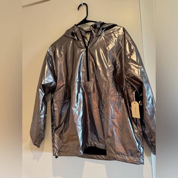 Forever 21 Wind breaker - Picture 1 of 3